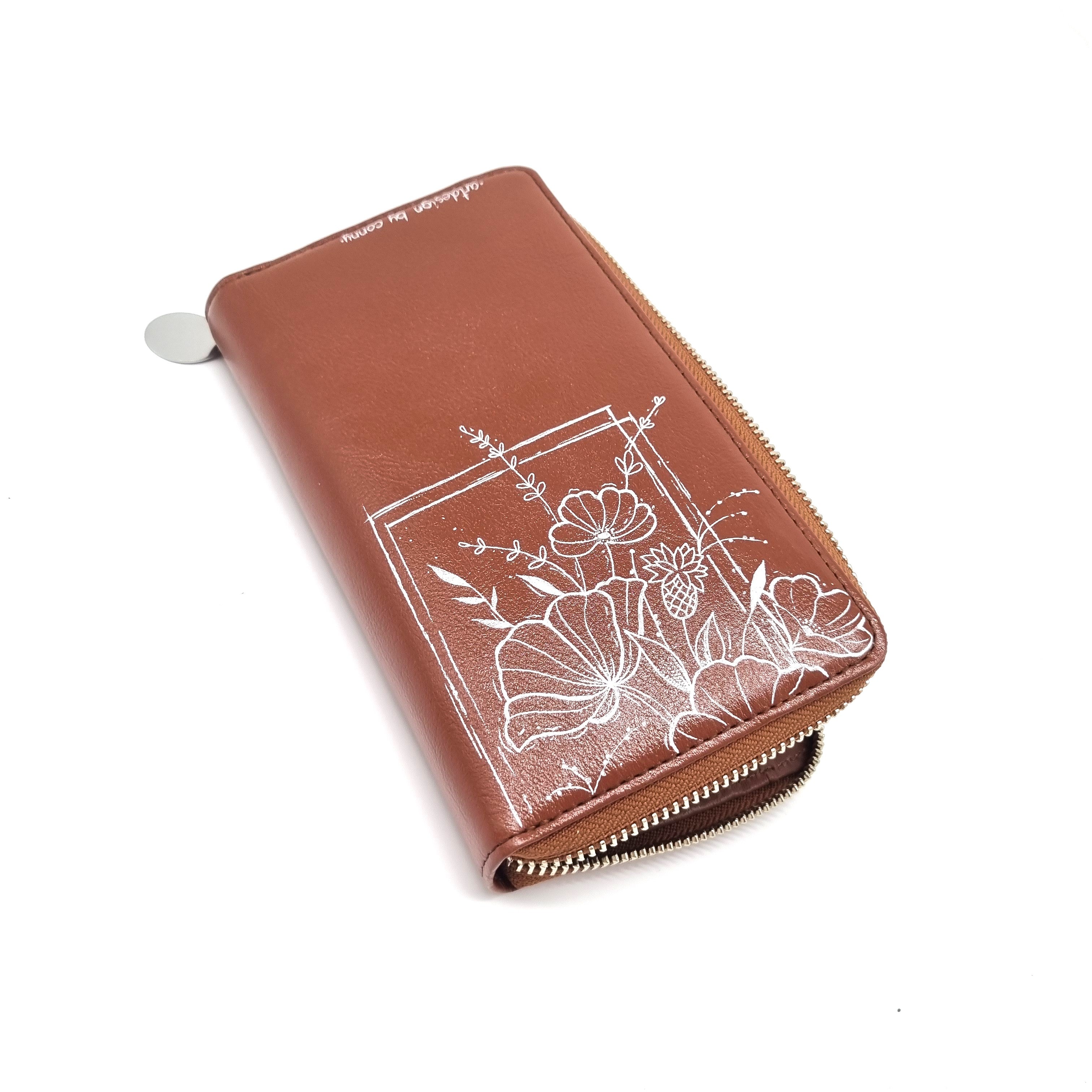 Tätowierte Geldtasche Rindsleder braun "BLUMENBEET"